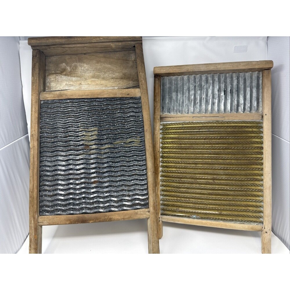 Lot Of 2 24 & 20 Inch Tall Vintage Washboards